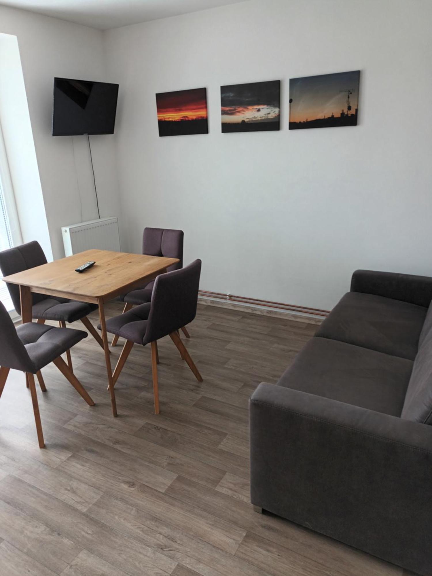 Penzion Na Samotach Apartment Jindrichuv Hradec Exterior photo