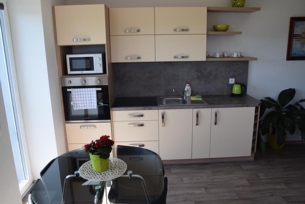 Penzion Na Samotach Apartment Jindrichuv Hradec Exterior photo