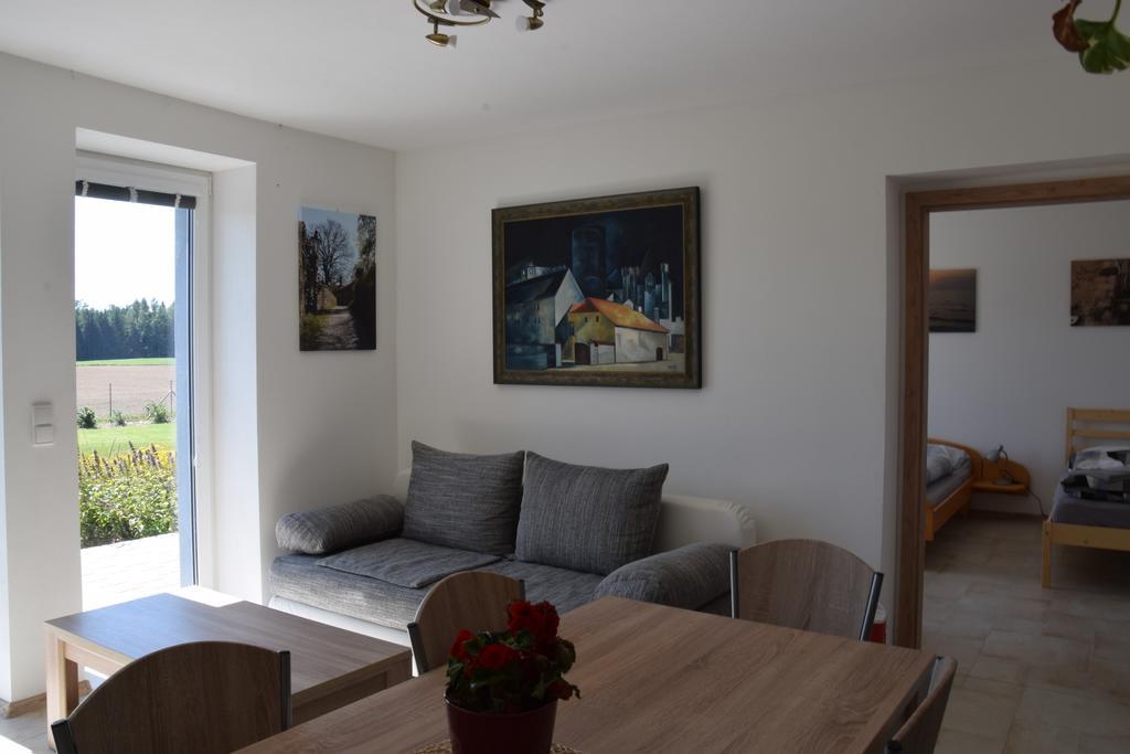 Penzion Na Samotach Apartment Jindrichuv Hradec Exterior photo